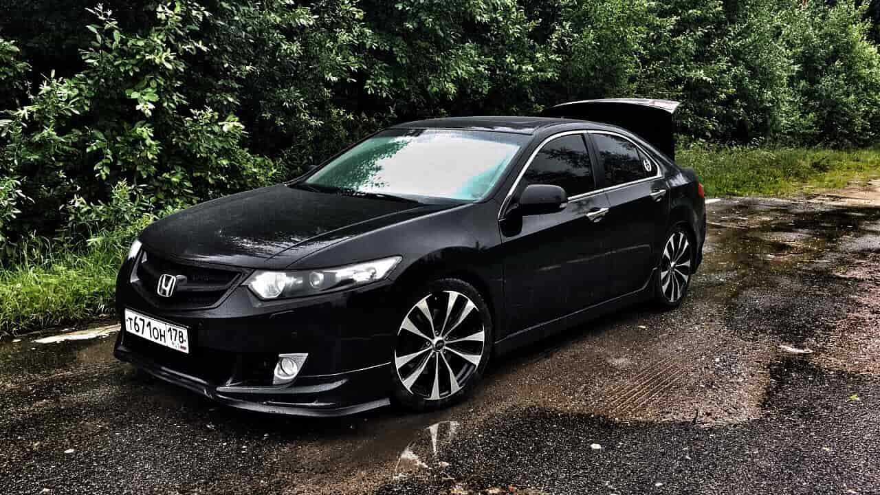 Black Honda Accord